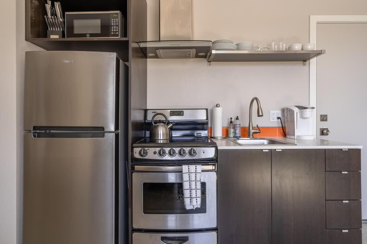 Sunny Studio Apartment - Food Carts, Coffee & Bars Portland Luaran gambar
